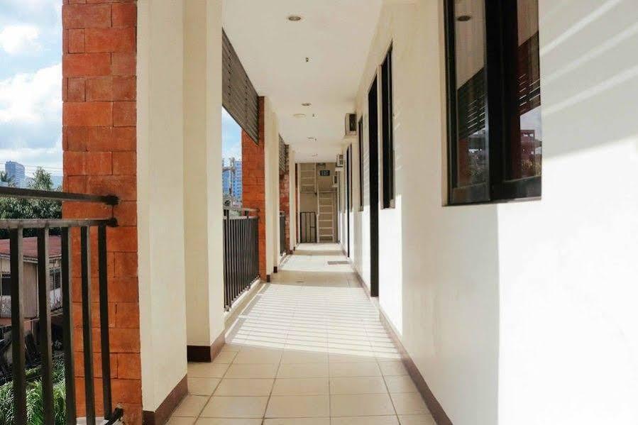 Reddoorz Plus @ Mabolo Cebu Εξωτερικό φωτογραφία